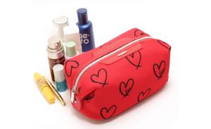 Fashion Neoprene Cosmetic Pouch with Heart shape Printing for Woman